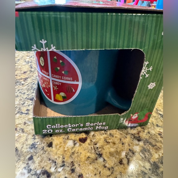 Elf Mug 20oz - Picture 2 of 6